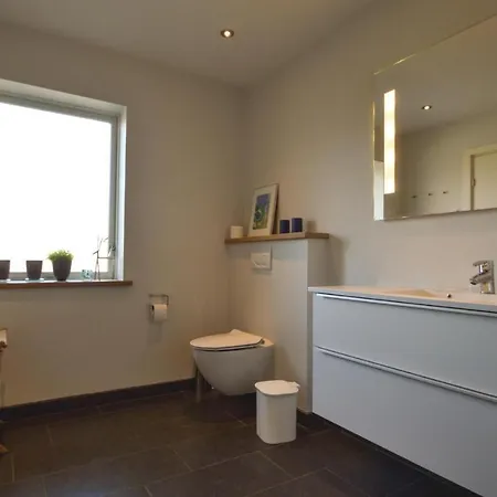 Four-bedroom In Brande * Omvrå