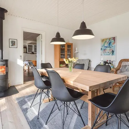 Ferienhaus Four-bedroom In Brande *